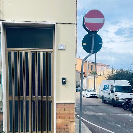 Camera In Centro Storico Ольбия Экстерьер фото