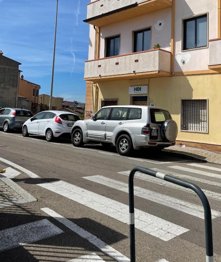 Camera In Centro Storico Ольбия Экстерьер фото