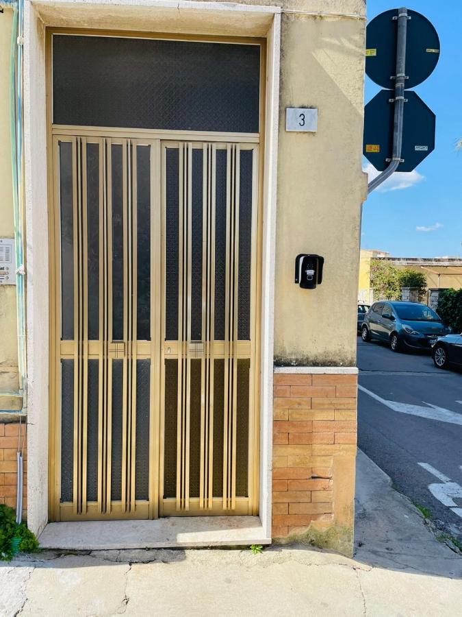 Camera In Centro Storico Ольбия Экстерьер фото